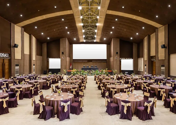 Wujil Resort & ConventionsHotel Semarang